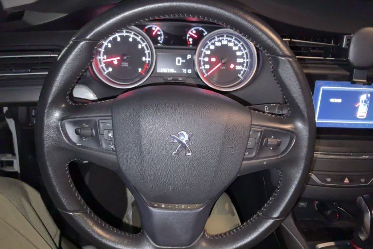 Used Peugeot 408 2014 1.8L Automatic Luxury Edition Steering Wheel