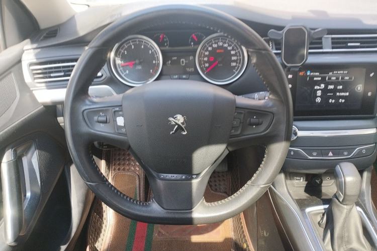 Used Peugeot 408 2014 1.8L Automatic Luxury Edition Steering Wheel