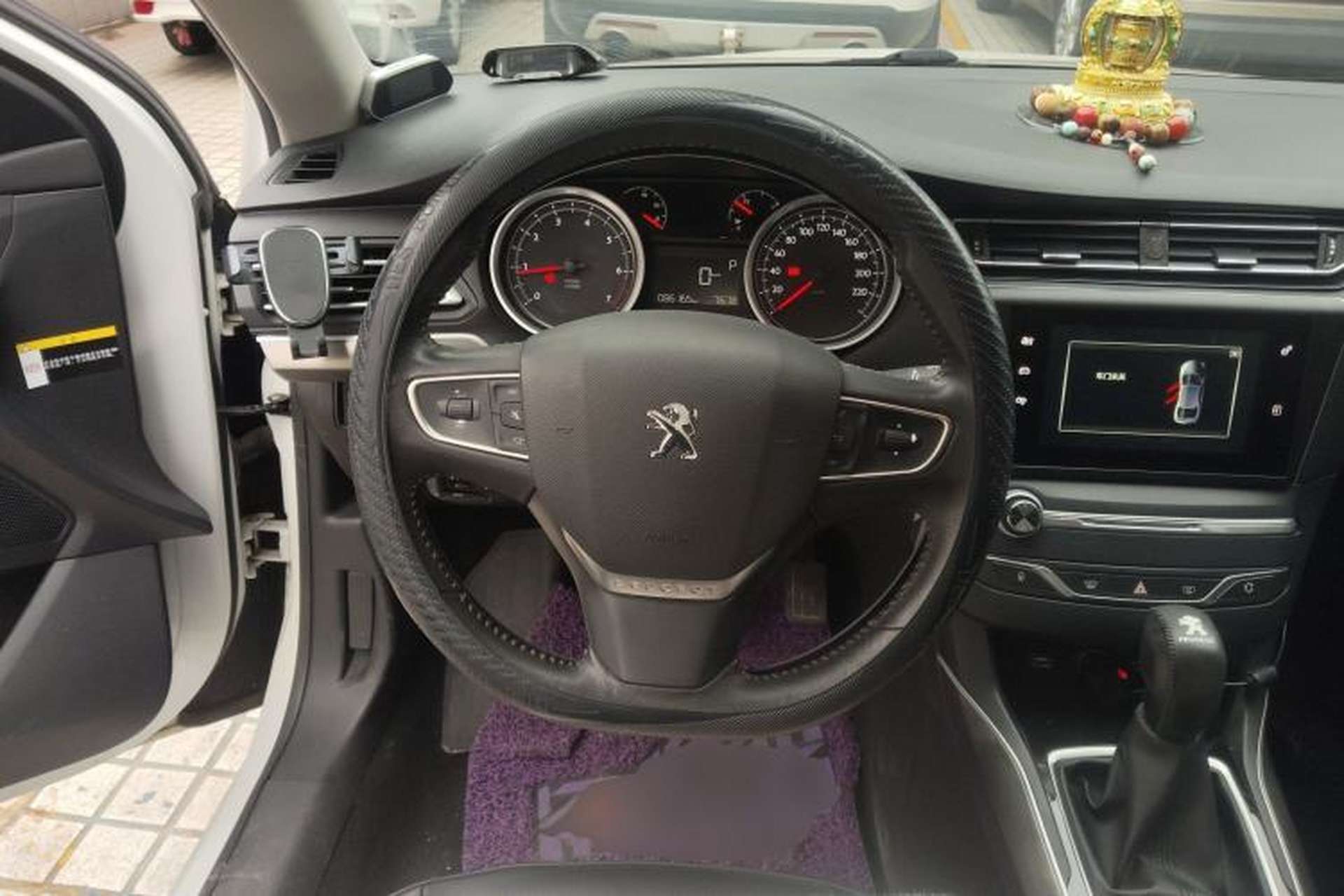 Used Peugeot 408 2014 1.8L Automatic Luxury Edition Steering Wheel