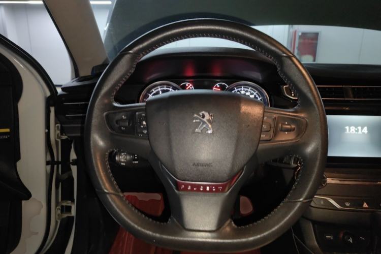 Used Peugeot 408 2014 1.8L Automatic Luxury Edition Steering Wheel