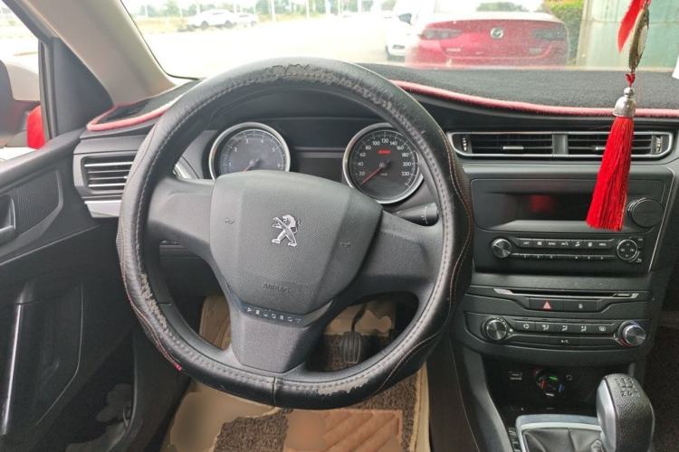Used Peugeot 408 2014 1.8L Manual Leading Edition Steering Wheel