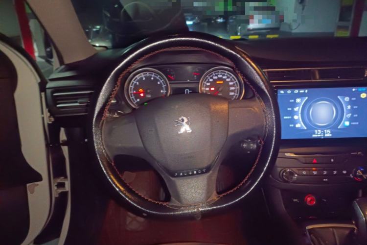 Used Peugeot 408 2014 1.8L Manual Leading Edition Steering Wheel