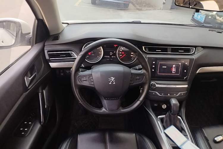 Used Peugeot 408 2014 1.8L Automatic Luxury Edition Steering Wheel