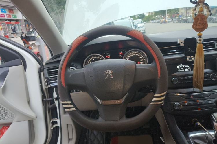 Used Peugeot 408 2014 1.8L Manual Leading Edition Steering Wheel