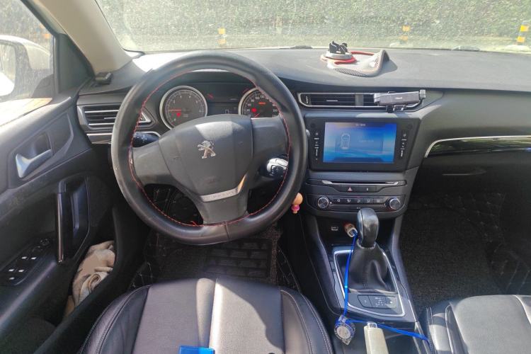 Used Peugeot 408 2014 1.8L Automatic Leading Edition Steering Wheel