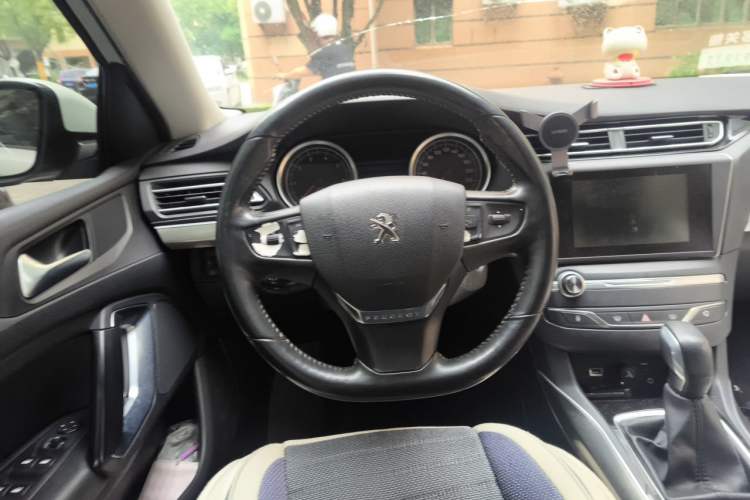 Used Peugeot 408 2014 1.8L Automatic Luxury Edition Steering Wheel