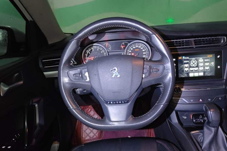 Used Peugeot 408 2014 1.8L Automatic Luxury Edition Steering Wheel