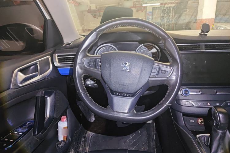 Used Peugeot 408 2014 1.8L Automatic Luxury Edition Steering Wheel