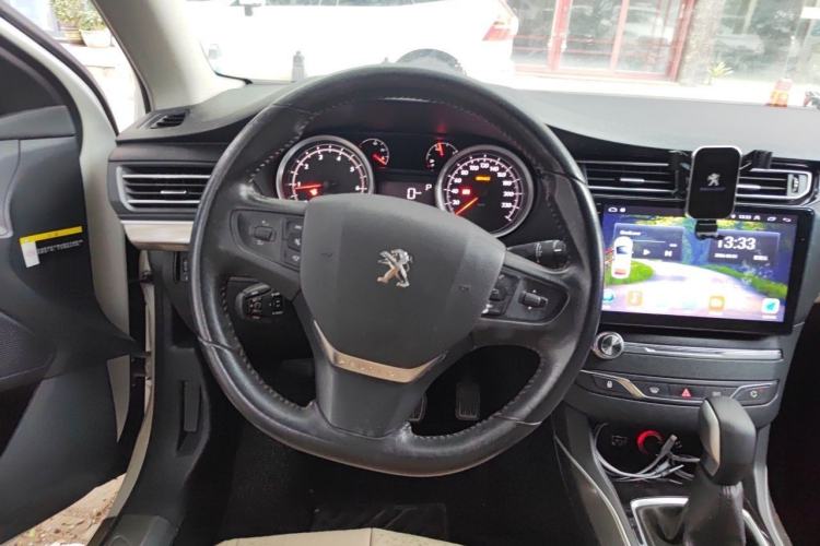 Used Peugeot 408 2014 1.8L Automatic Luxury Edition Steering Wheel