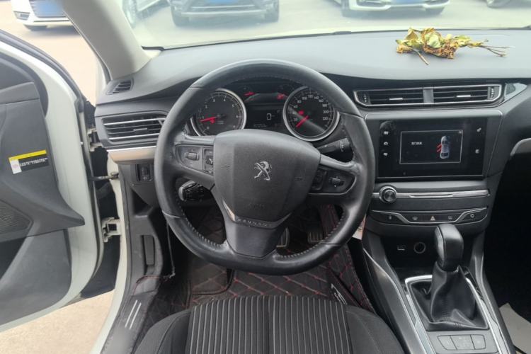Used Peugeot 408 2014 1.8L Automatic Luxury Edition Steering Wheel