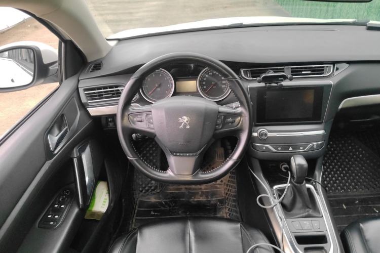 Used Peugeot 408 2014 1.8L Automatic Luxury Edition Steering Wheel