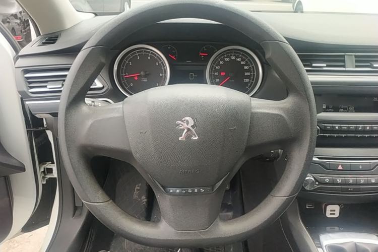 Used Peugeot 408 2014 1.8L Manual Leading Edition Steering Wheel