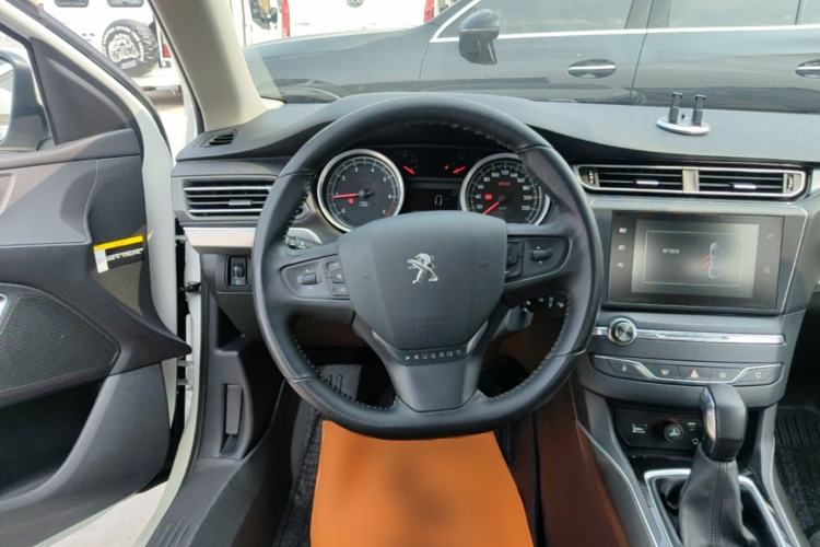 Used Peugeot 408 2014 1.8L Automatic Luxury Edition Steering Wheel