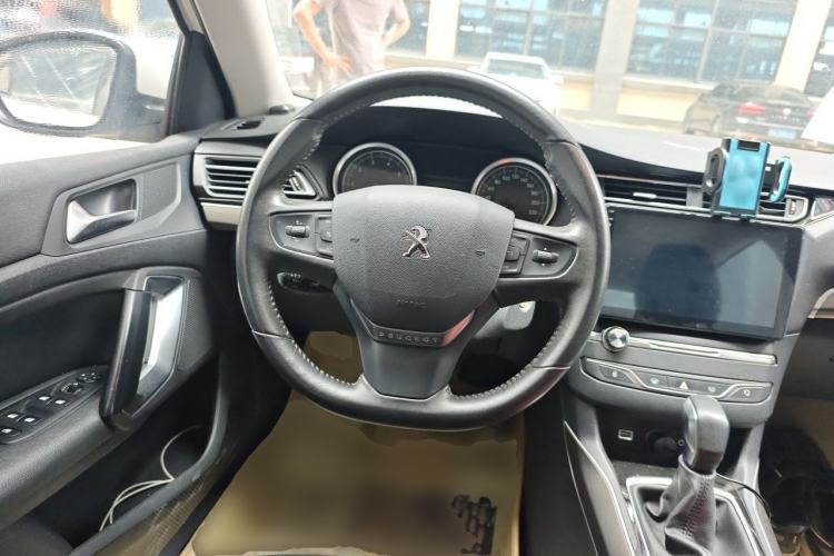 Used Peugeot 408 2014 1.8L Automatic Luxury Edition Steering Wheel