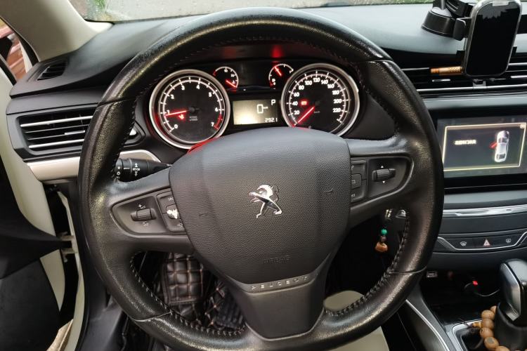 Used Peugeot 408 2014 1.8L Automatic Luxury Edition Steering Wheel