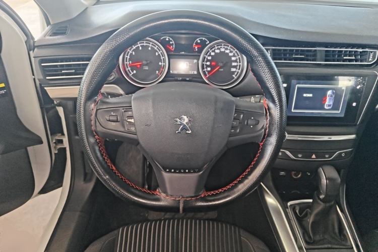 Used Peugeot 408 2014 1.8L Automatic Luxury Edition Steering Wheel