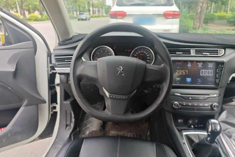 Used Peugeot 408 2014 1.8L Manual Leading Edition Steering Wheel