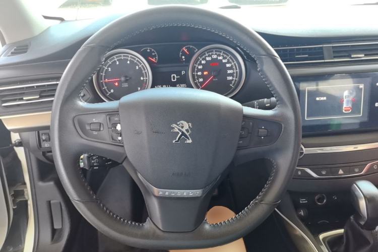 Used Peugeot 408 2014 1.8L Automatic Luxury Edition Steering Wheel