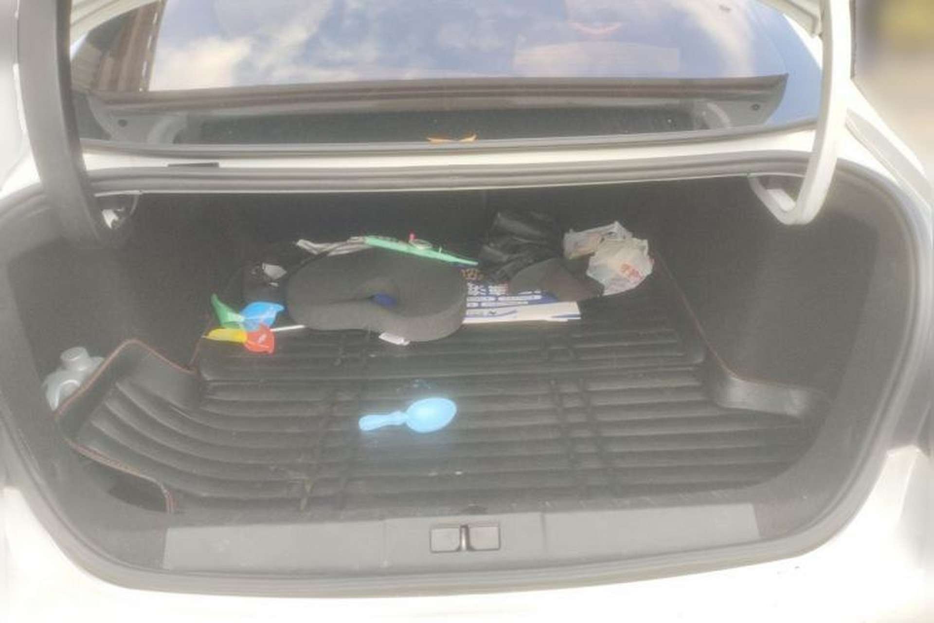 Used Peugeot 408 2014 1.8L Automatic Leading Edition Trunk