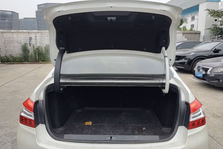 Used Peugeot 408 2014 1.8L Automatic Luxury Edition Trunk