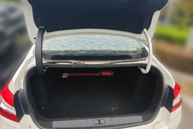 Used Peugeot 408 2014 1.8L Automatic Luxury Edition Trunk