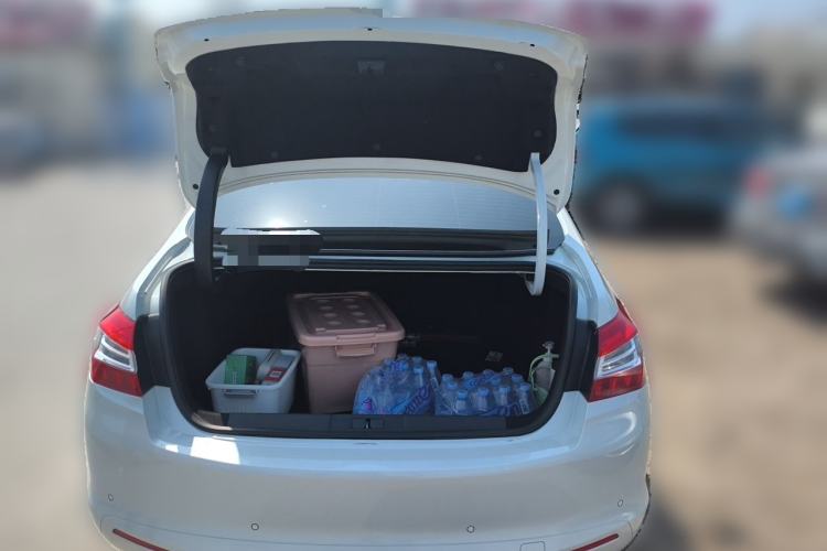 Used Peugeot 408 2014 1.8L Automatic Luxury Edition Trunk