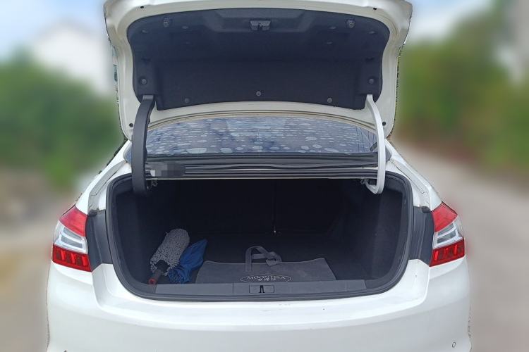 Used Peugeot 408 2014 1.8L Automatic Luxury Edition Trunk