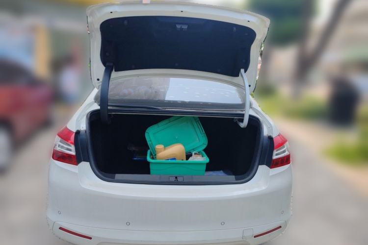 Used Peugeot 408 2014 1.8L Automatic Luxury Edition Trunk