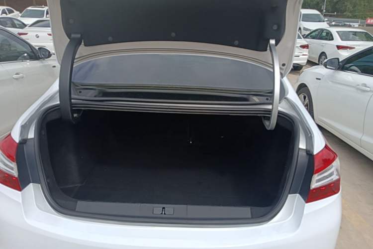 Used Peugeot 408 2014 1.8L Automatic Luxury Edition Trunk