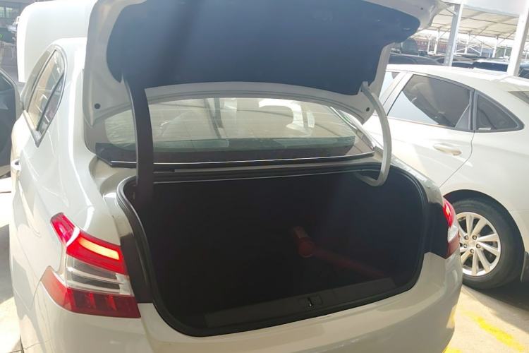 Used Peugeot 408 2014 1.8L Manual Leading Edition Trunk