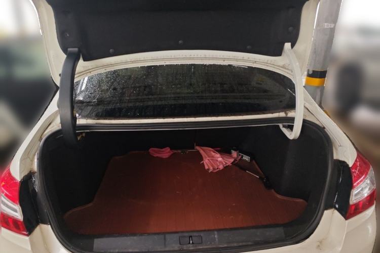 Used Peugeot 408 2014 1.8L Automatic Luxury Edition Trunk