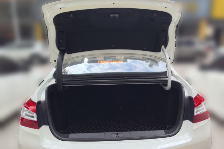 Used Peugeot 408 2014 1.8L Automatic Luxury Edition Trunk