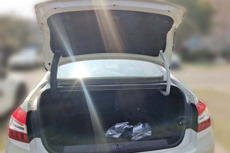 Used Peugeot 408 2014 1.8L Automatic Luxury Edition Trunk