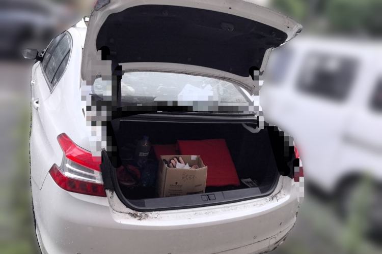 Used Peugeot 408 2014 1.8L Automatic Luxury Edition Trunk