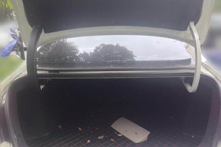 Used Peugeot 408 2014 1.8L Automatic Leading Edition Trunk