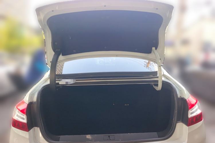 Used Peugeot 408 2014 1.8L Automatic Luxury Edition Trunk