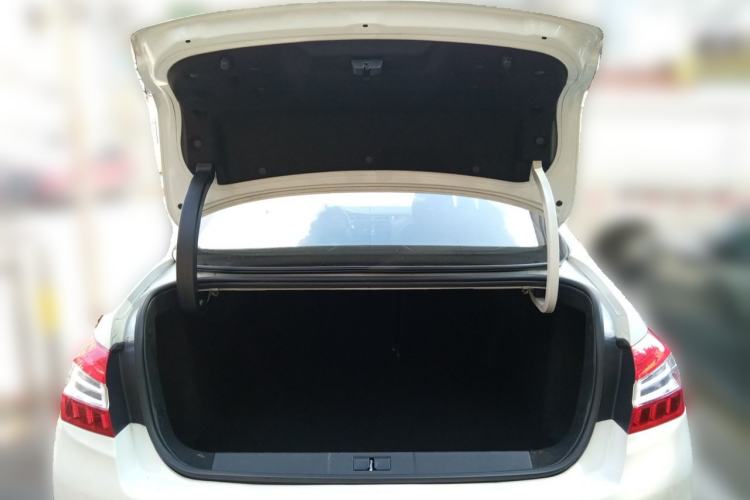 Used Peugeot 408 2014 1.8L Automatic Luxury Edition Trunk