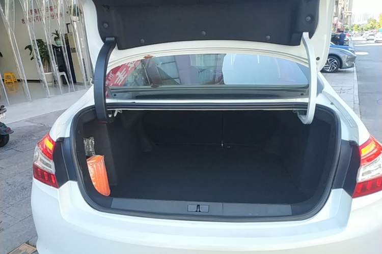 Used Peugeot 408 2014 1.8L Automatic Luxury Edition Trunk
