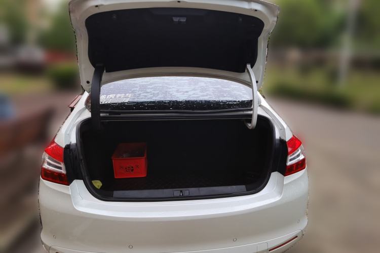 Used Peugeot 408 2014 1.8L Automatic Luxury Edition Trunk