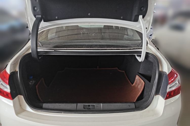 Used Peugeot 408 2014 1.8L Automatic Luxury Edition Trunk