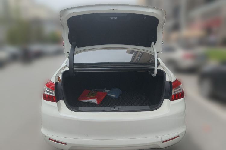 Used Peugeot 408 2014 1.8L Automatic Luxury Edition Trunk