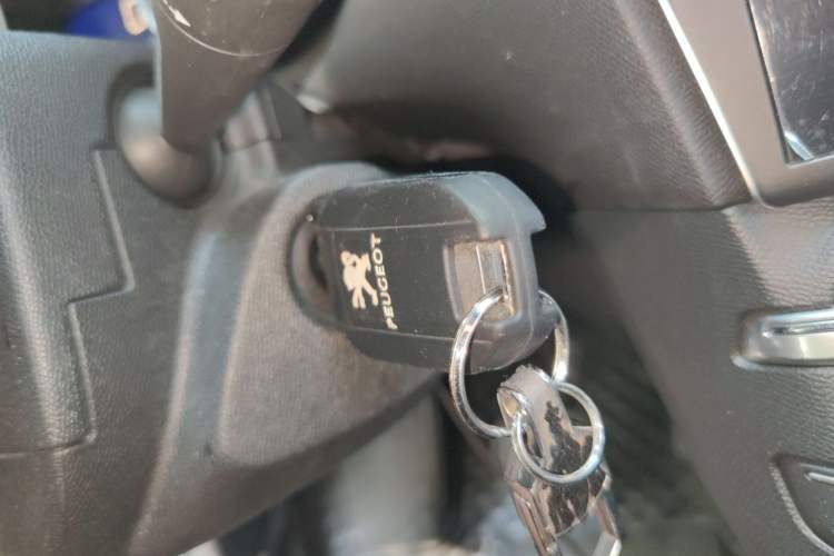 Used Peugeot 408 2014 1.8L Automatic Luxury Edition Vehicle Key