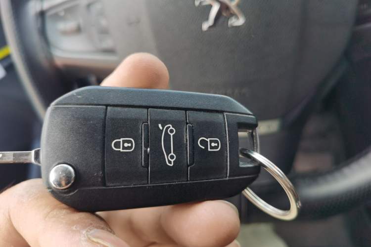 Used Peugeot 408 2014 1.8L Automatic Luxury Edition Vehicle Key