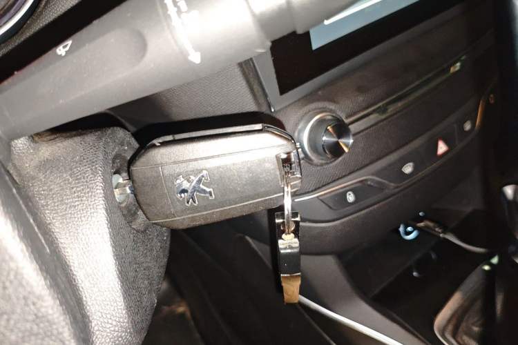 Used Peugeot 408 2014 1.8L Automatic Luxury Edition Vehicle Key