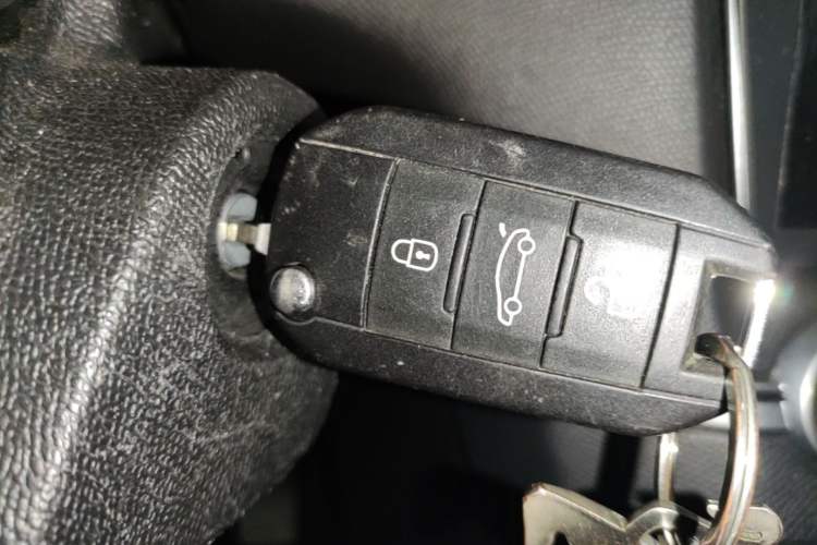 Used Peugeot 408 2014 1.8L Automatic Luxury Edition Vehicle Key