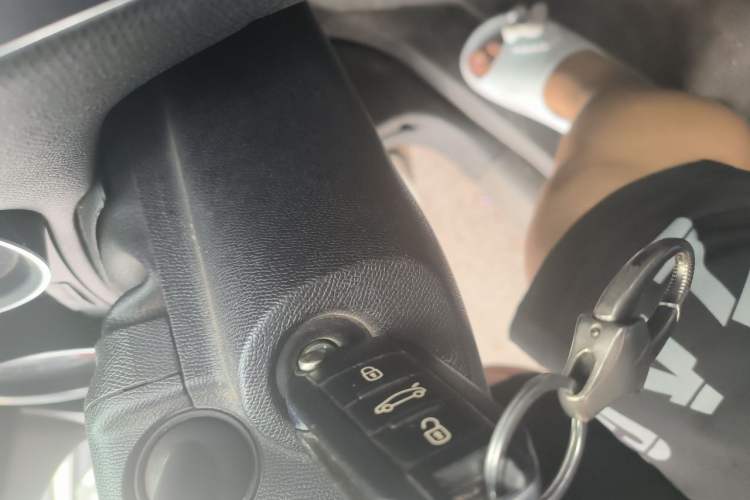 Used Peugeot 408 2014 1.8L Automatic Luxury Edition Vehicle Key