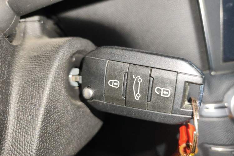 Used Peugeot 408 2014 1.8L Automatic Luxury Edition Vehicle Key