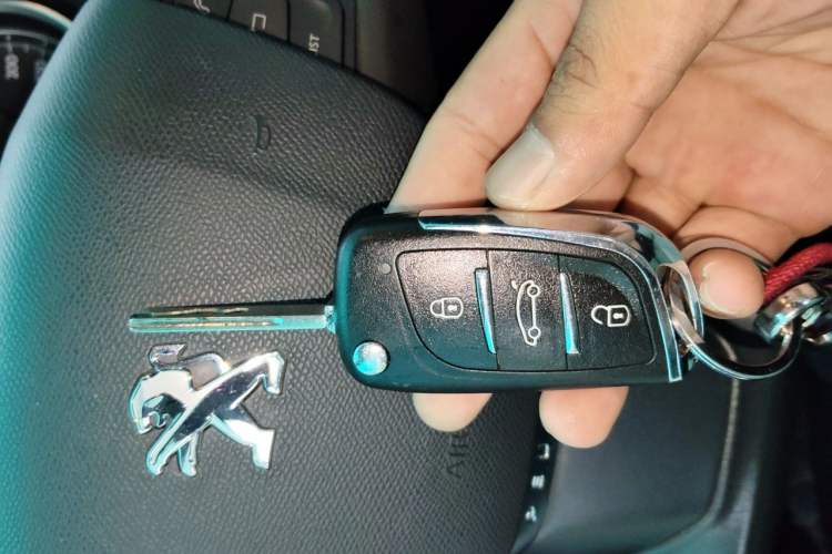 Used Peugeot 408 2014 1.8L Automatic Luxury Edition Vehicle Key