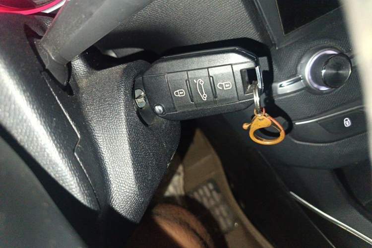 Used Peugeot 408 2014 1.8L Automatic Luxury Edition Vehicle Key