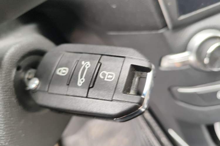 Used Peugeot 408 2014 1.8L Automatic Luxury Edition Vehicle Key